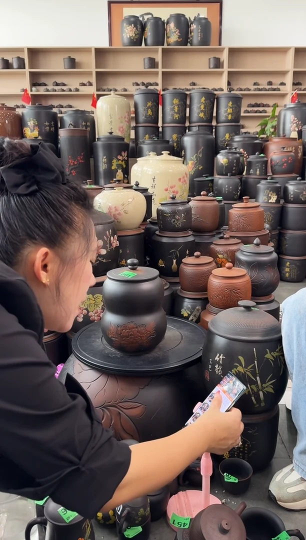 罐我****?瑕疵茶叶罐  160   葫芦牡丹花