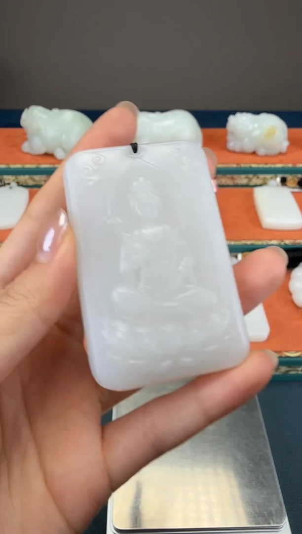 颈饰未镶嵌和田玉1