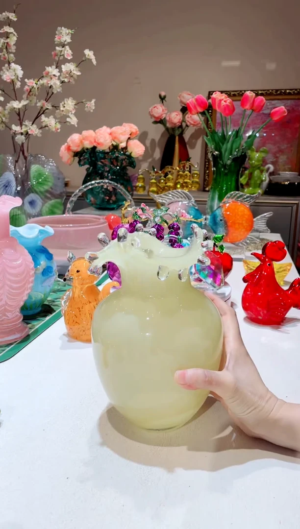 【闪购商品】琉璃手工艺品小号奶油黄水滴花瓶 微瑕