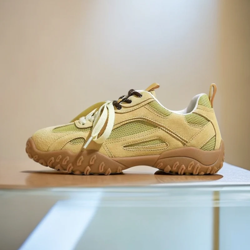 女鞋爆款2025新款轻奢鞋子夏季透气百搭鞋子网红跑步运动女鞋