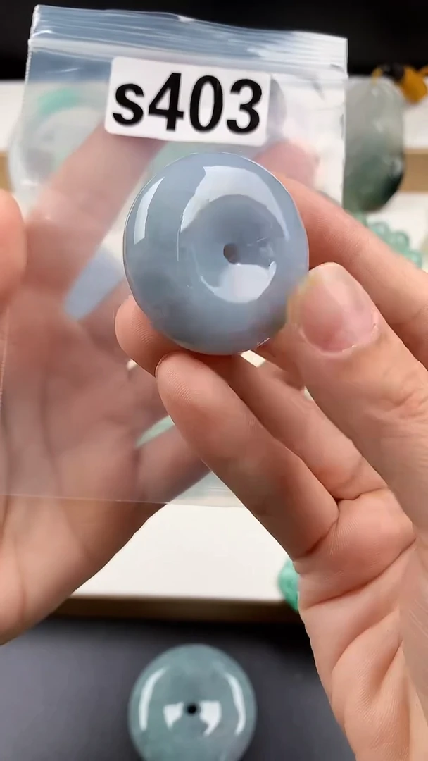 颈饰未镶嵌翡翠天然翡翠吊坠挂件