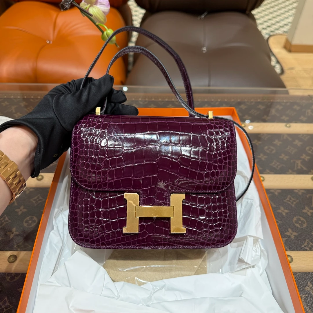 99新 Hermes/爱马仕 康康19 葡萄紫金扣 亮面方块鳄鱼闲置好成色