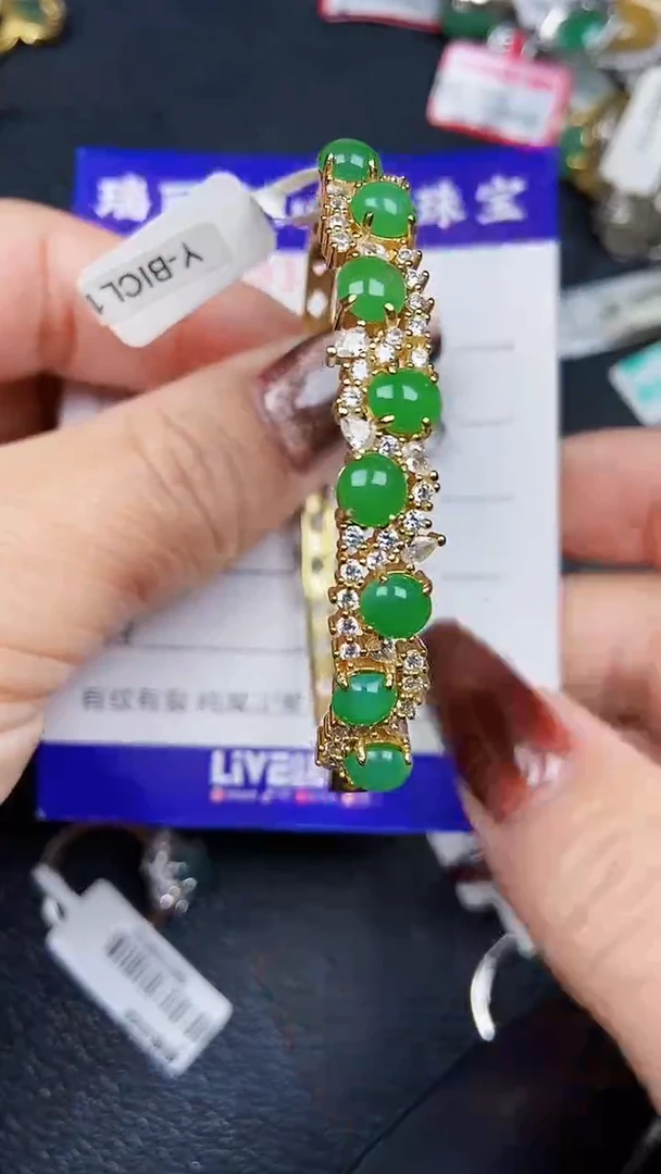 颈饰银S925镶嵌翡翠8102