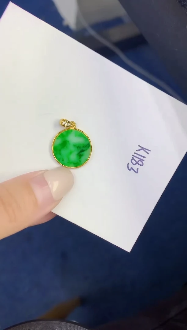 颈饰未镶嵌翡翠缅甸天然翡翠A货