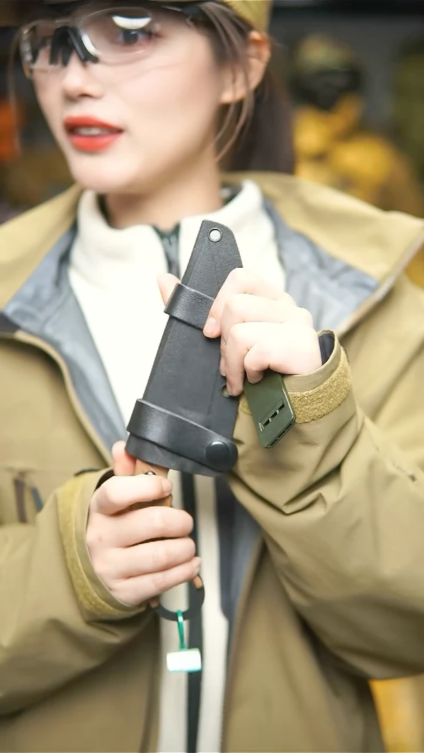 塑料❀*糖尔多君事 CUT 黑