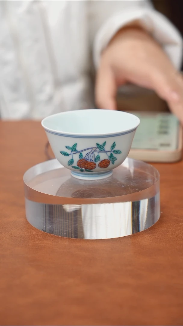 景德镇陶瓷茶具斗彩三多主人杯