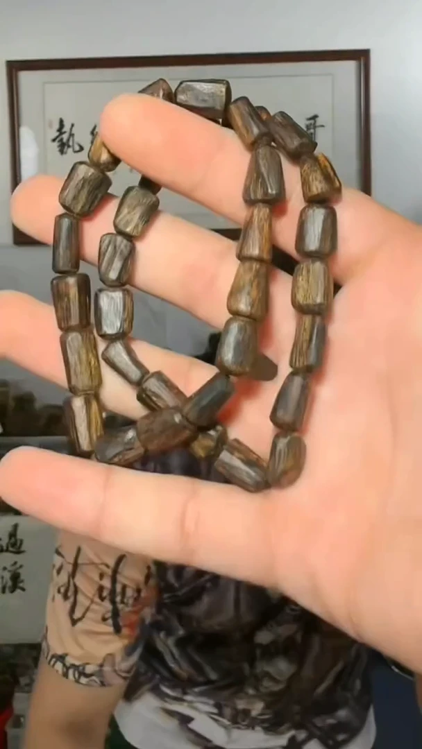 沉香手串16号沉水越南绿伽罗10g多样性发一