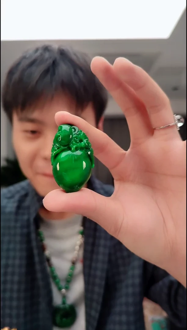 无合金1455绿吊坠