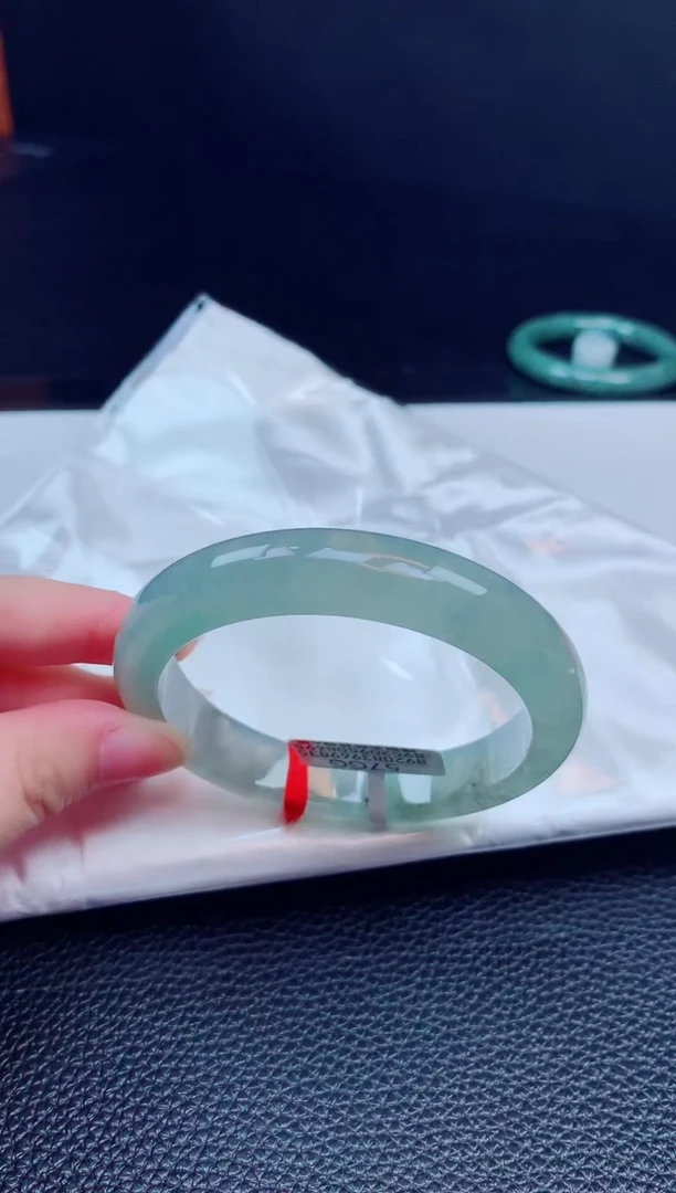 翡翠手镯未镶嵌缅甸天然翡翠A货手镯