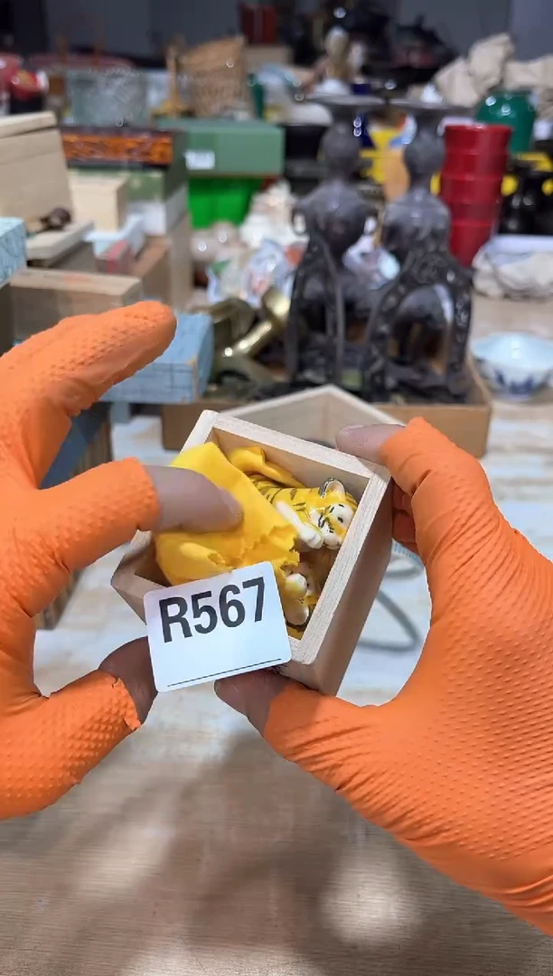 小*哥直播闪购商品已上架！