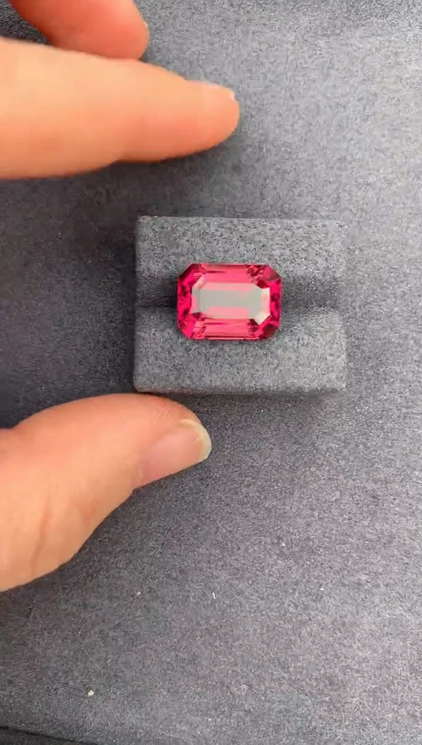 【闪购商品】碧玺裸石未镶嵌8.8ct卢比莱