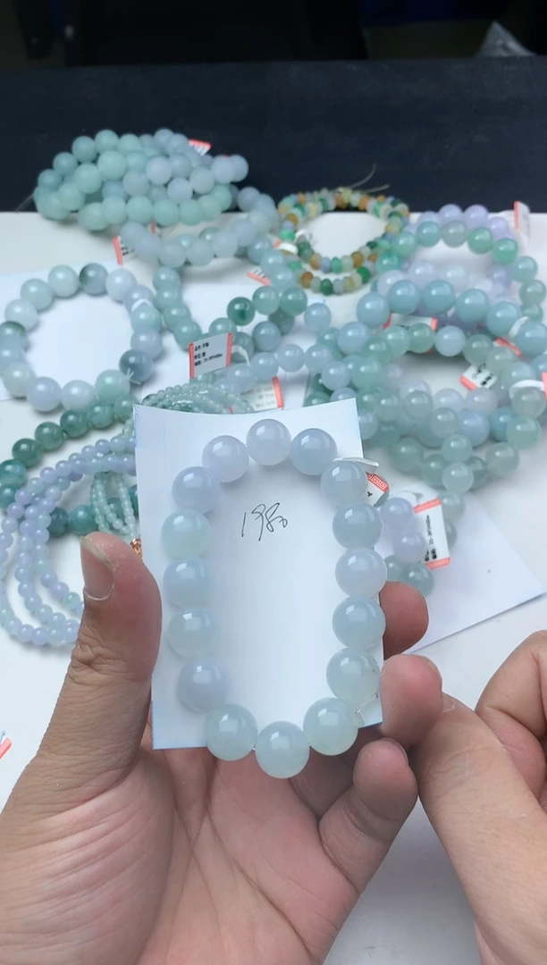 【闪购商品】翡翠颈饰未镶嵌珠子