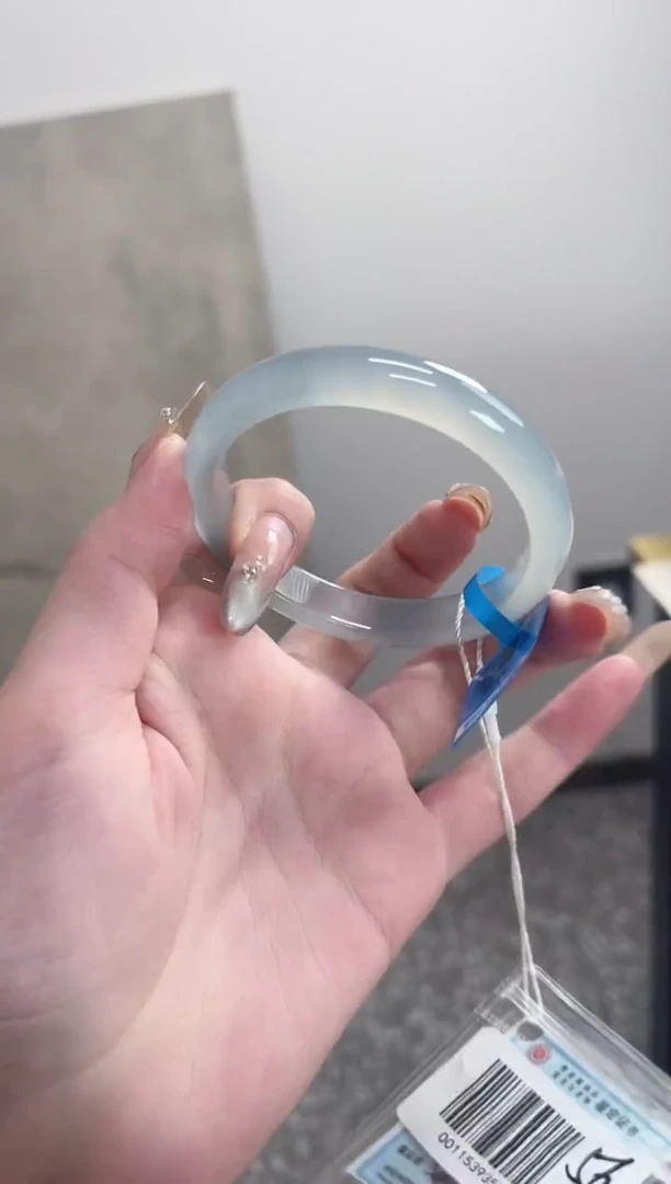 【闪购商品】玛瑙/玉髓手镯未镶嵌54-55圈