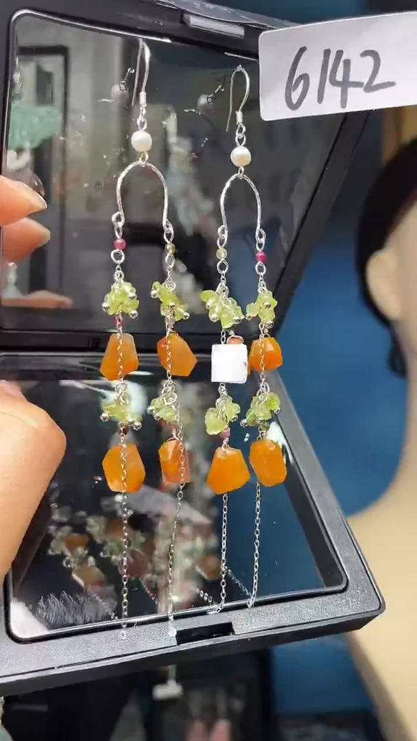 未镶嵌耳饰水晶喜欢拍