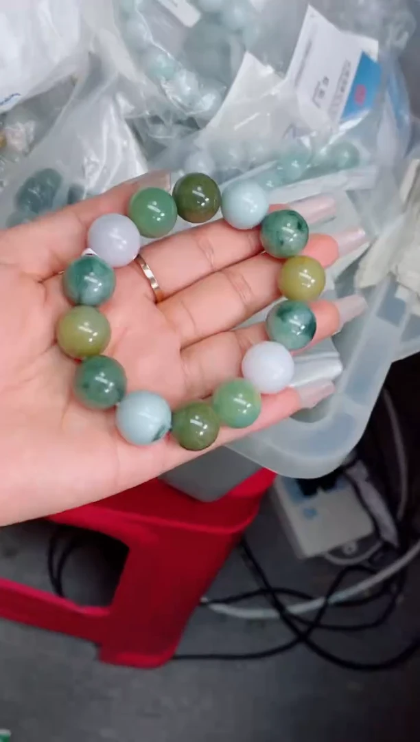 未镶嵌定制翡翠珠串
