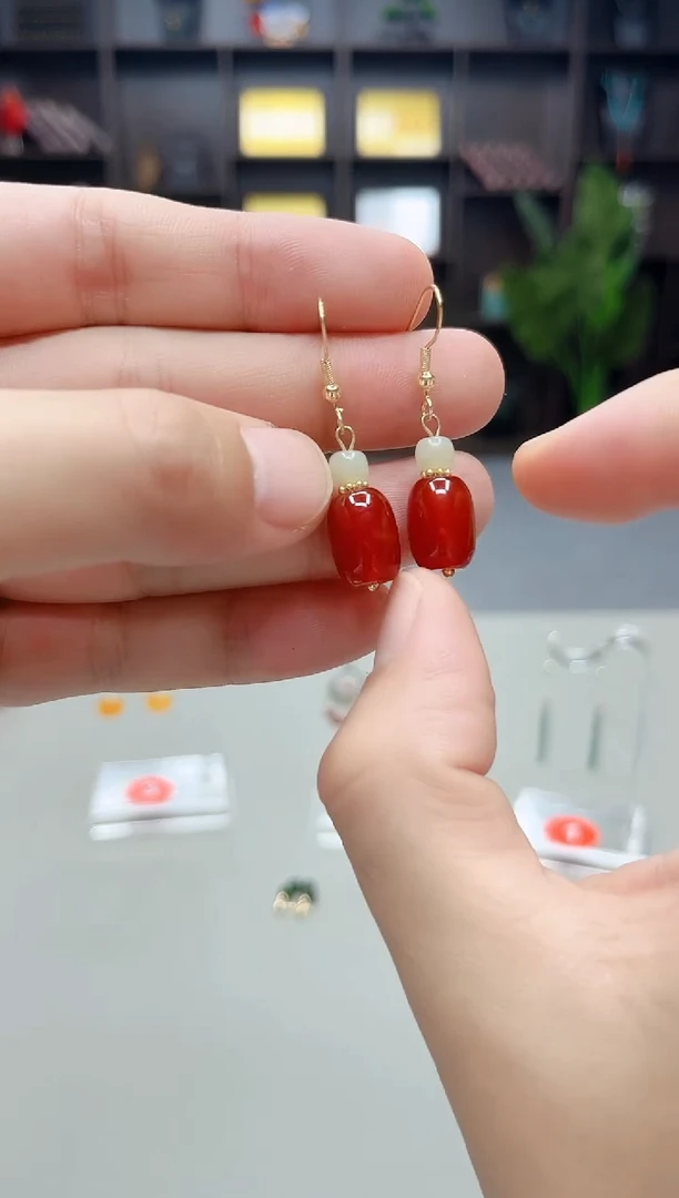 未镶嵌耳饰玛瑙/玉髓335000