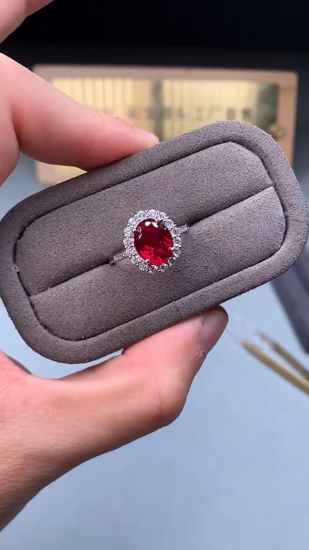 银S925镶嵌戒指红宝石2222