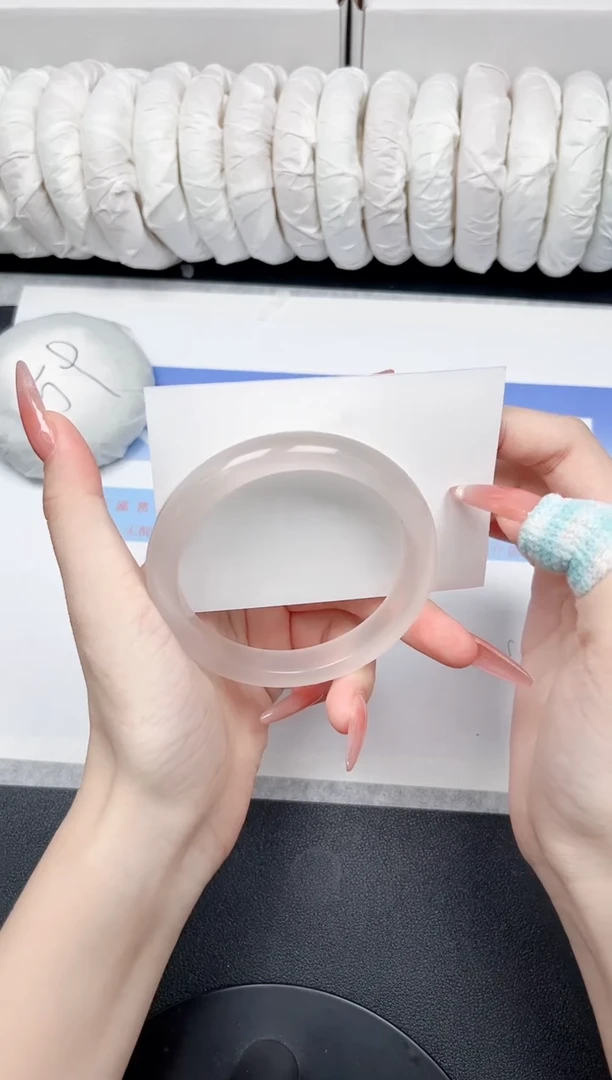 未镶嵌手镯石英质玉81-60.6