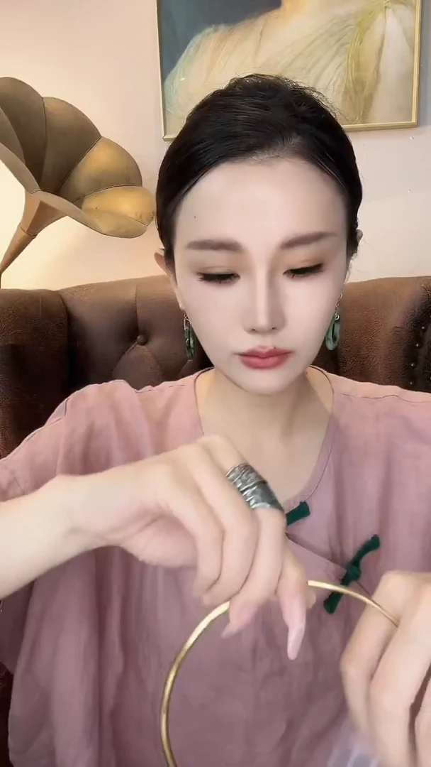 翡翠未镶嵌颈饰向****园翡翠B788