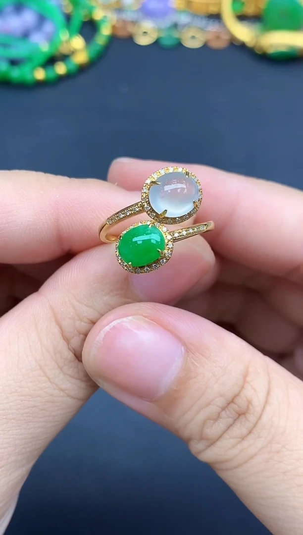 18K金镶嵌戒指翡翠520-春日珠宝