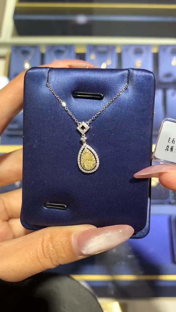 【闪购商品】钻石套链18K金镶嵌a151时尚52分