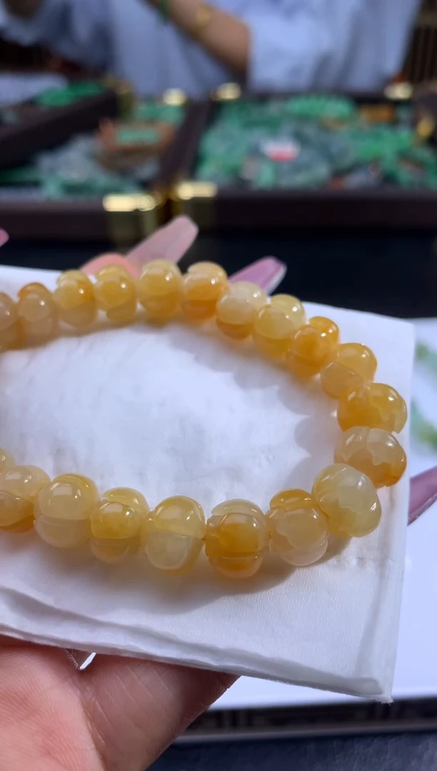 未镶嵌定制翡翠y**子翡翠