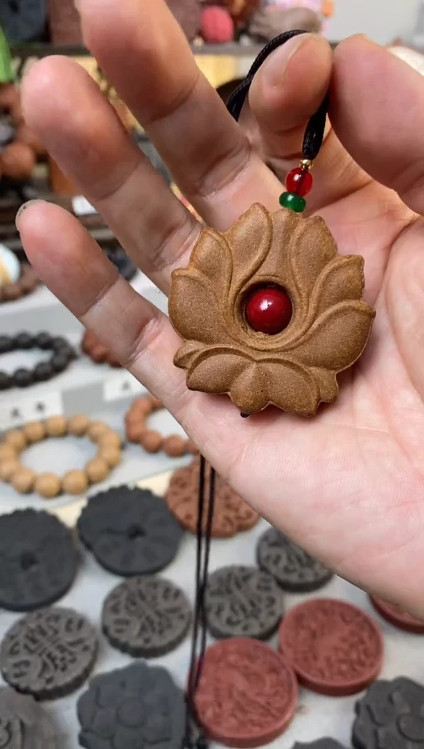 泥塑微瑕苏合龙涎合香牌