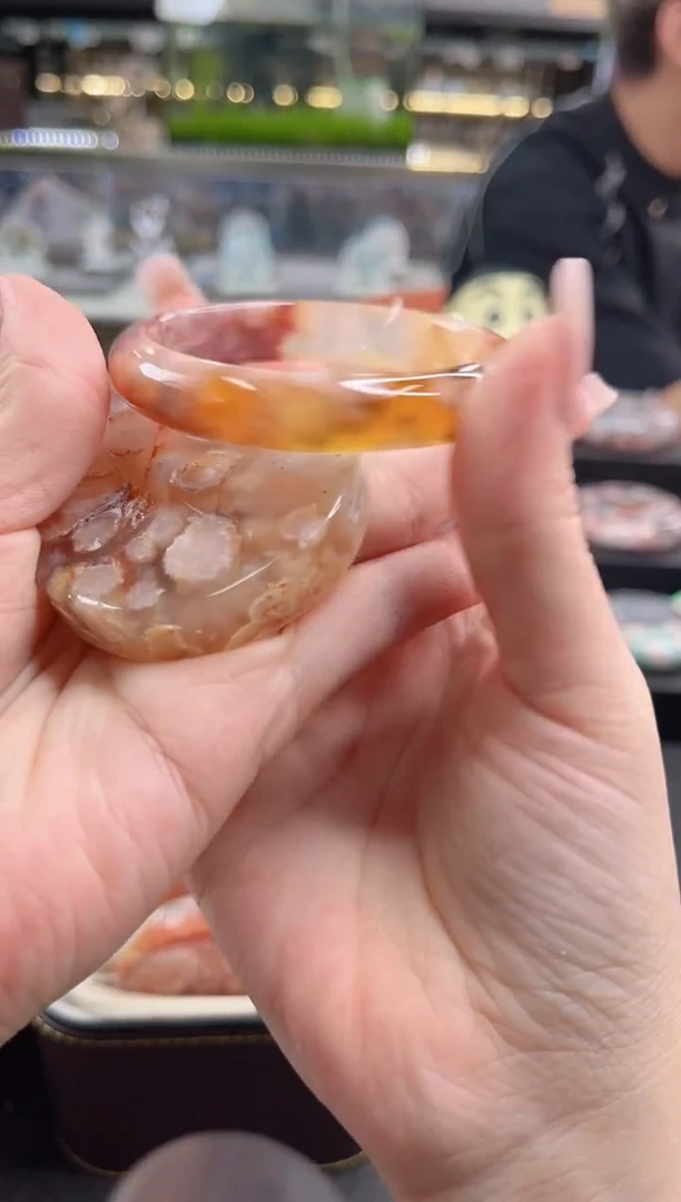 未镶嵌手镯石英质玉尘*丷圈口（赠品镯心）