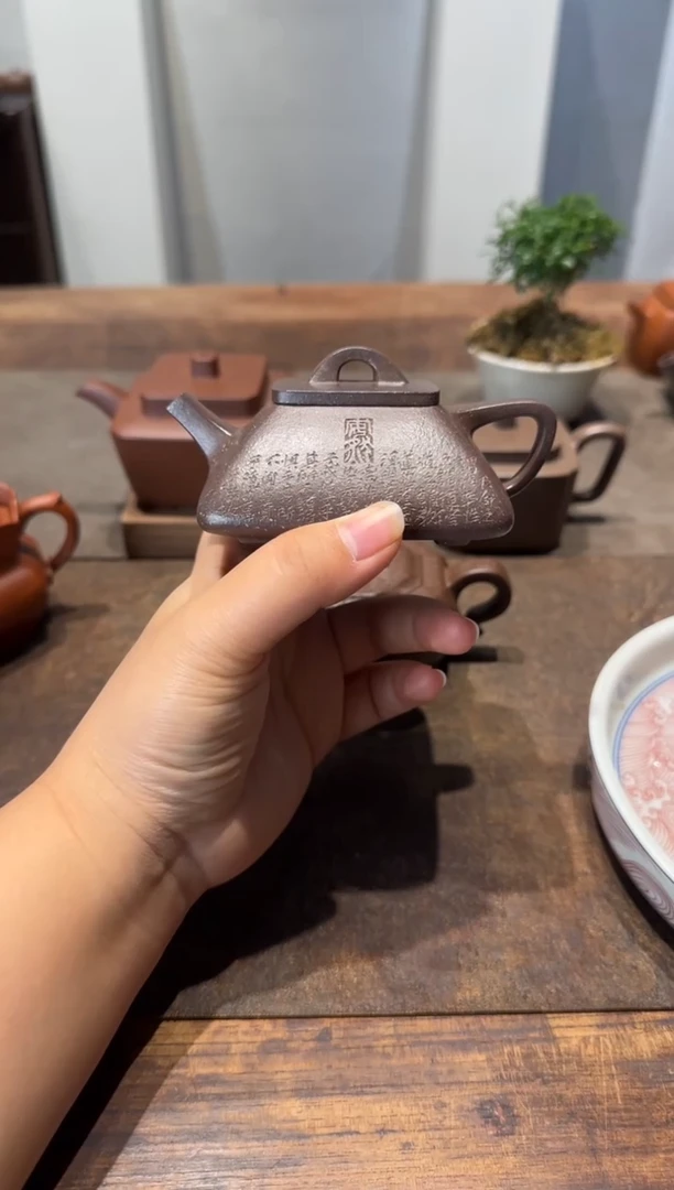 茶壶紫砂世**界四方石瓢 刻绘