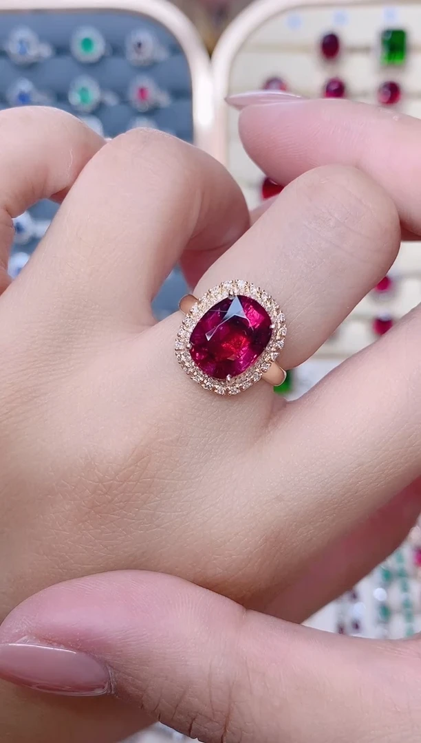 18K金镶嵌碧玺戒指碧玺4.8ct