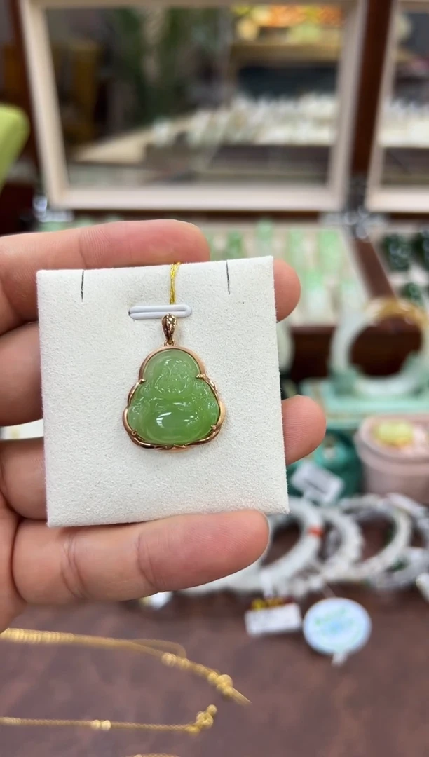 颈饰18K金镶嵌和田玉椰****r佛公