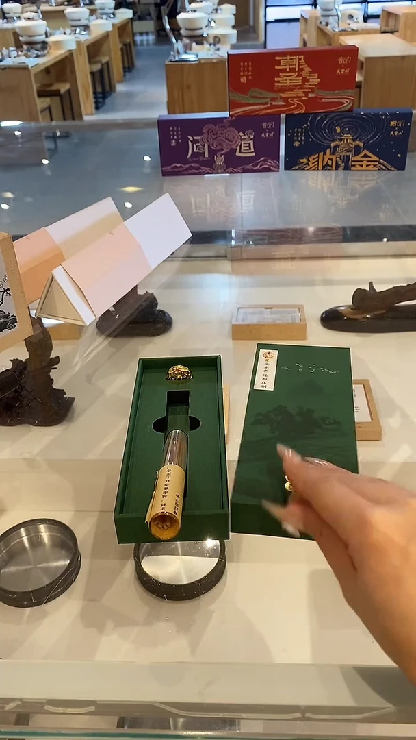 香篆1富森红土方柱无粘香-盒装9A级