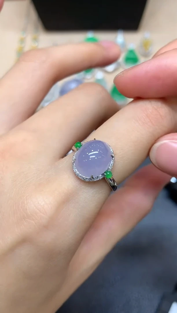 18K金镶嵌戒指翡翠蛋面【无服务费