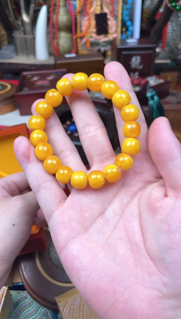 未镶嵌吊坠(赠链)琥珀---------------a36