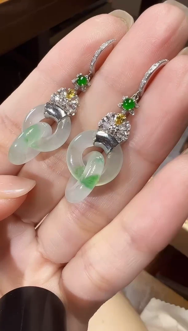 翡翠18K金镶嵌发饰环环