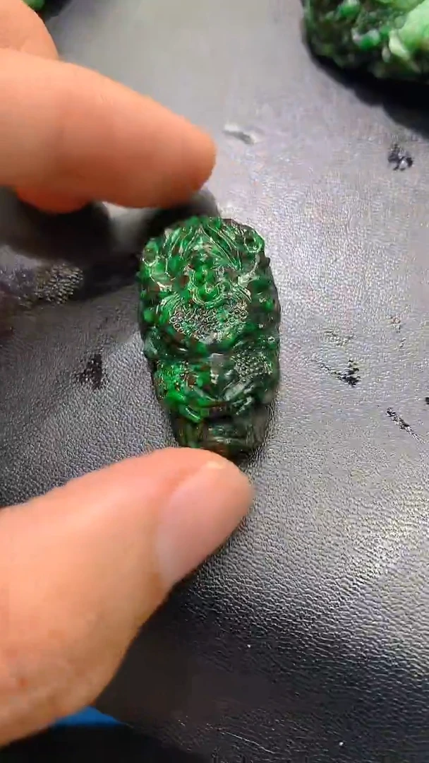 颈饰未镶嵌翡翠天然缅甸a货翡翠