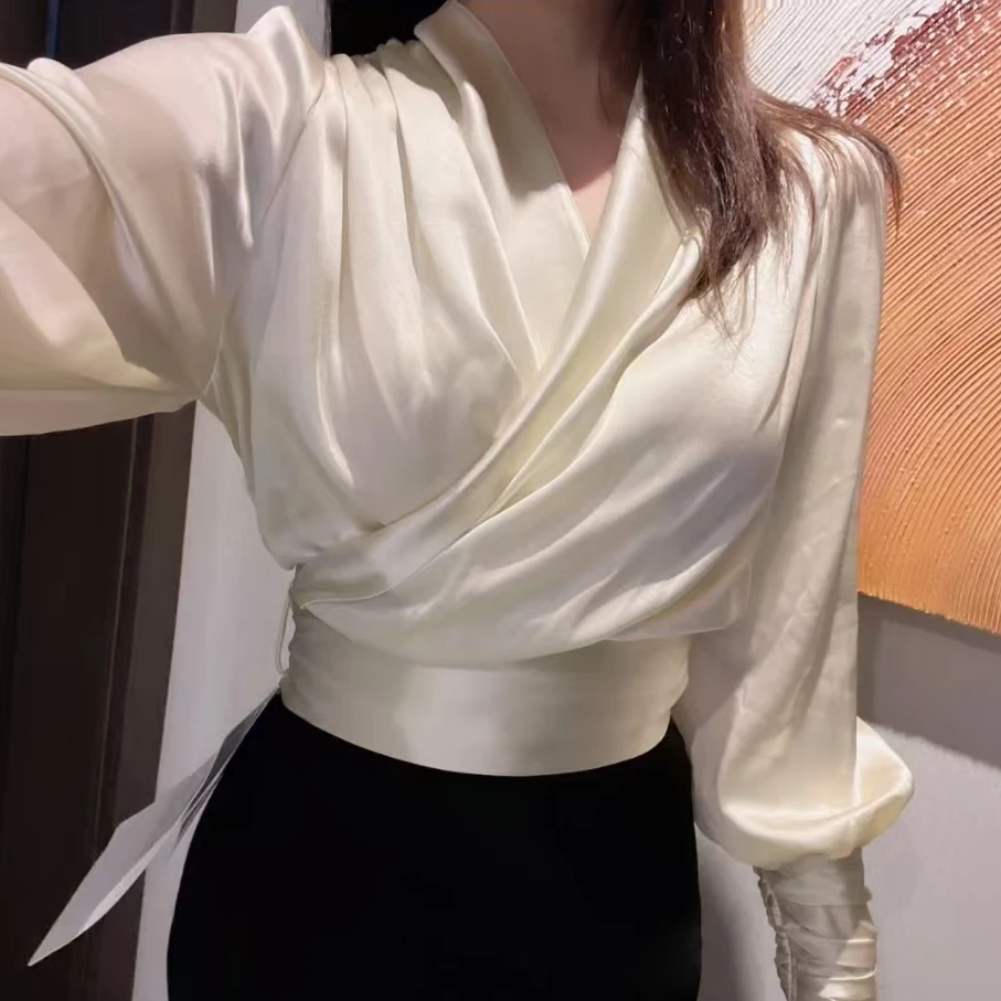 法式交叉绑带缎面暗纹上衣V领高级感气质设计感长袖不规则衬衣女