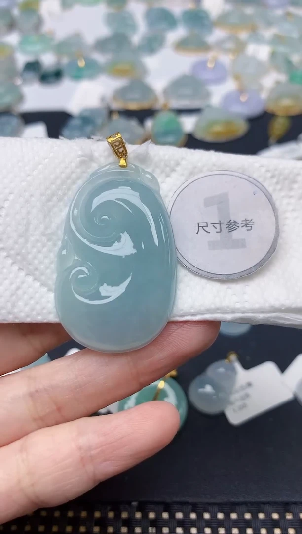 颈饰18K金镶嵌翡翠天然缅甸A货翡翠
