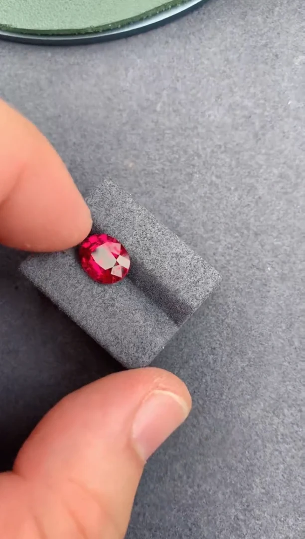 裸石未镶嵌碧玺2.7ct  卢比来碧玺