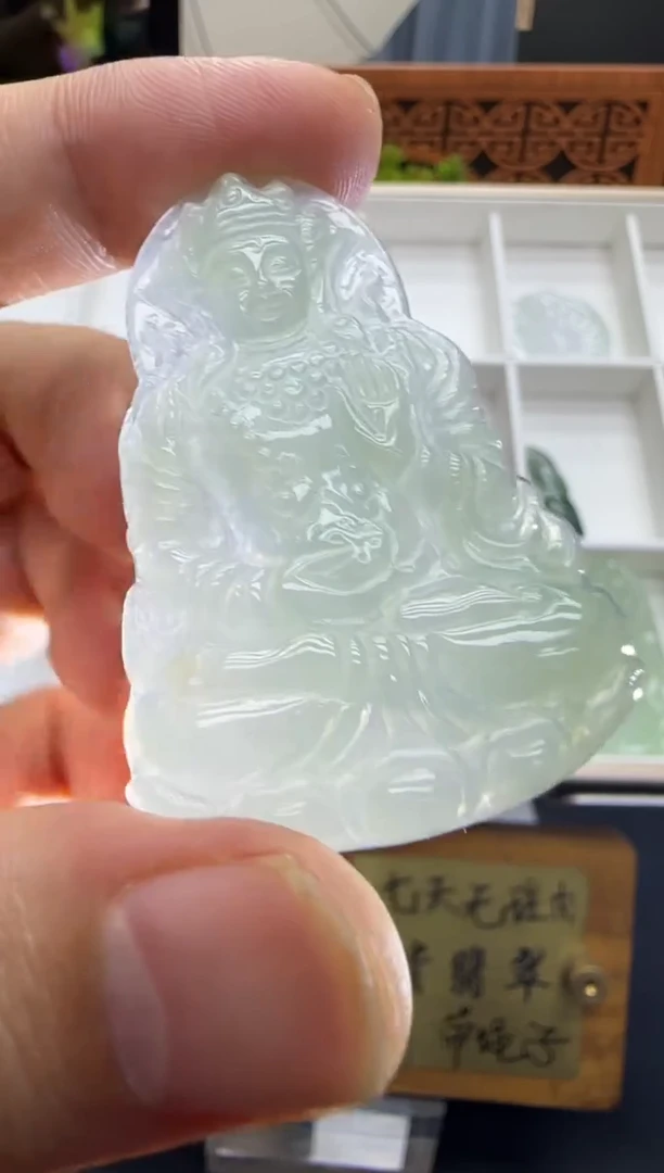 翡翠挂件未镶嵌A货翡翠多样性孤品