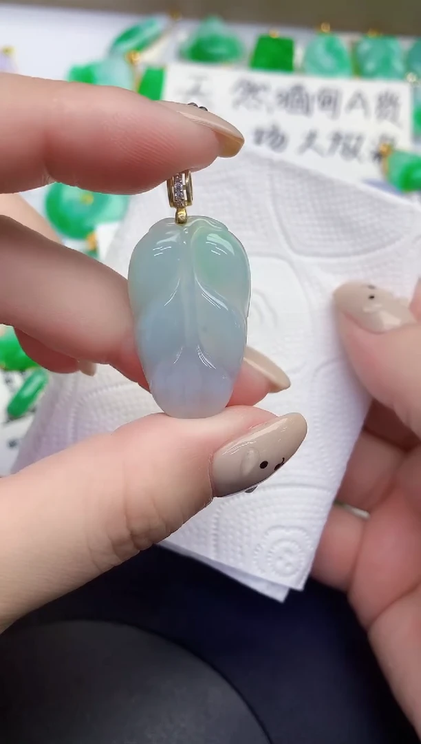 颈饰未镶嵌翡翠缅甸天然翡翠A货