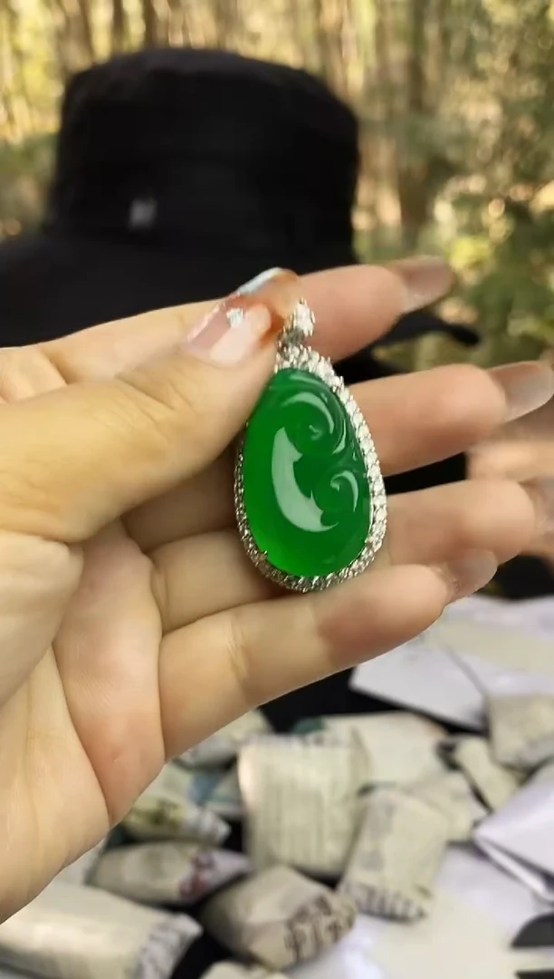 满色吊坠 所见即所得！！