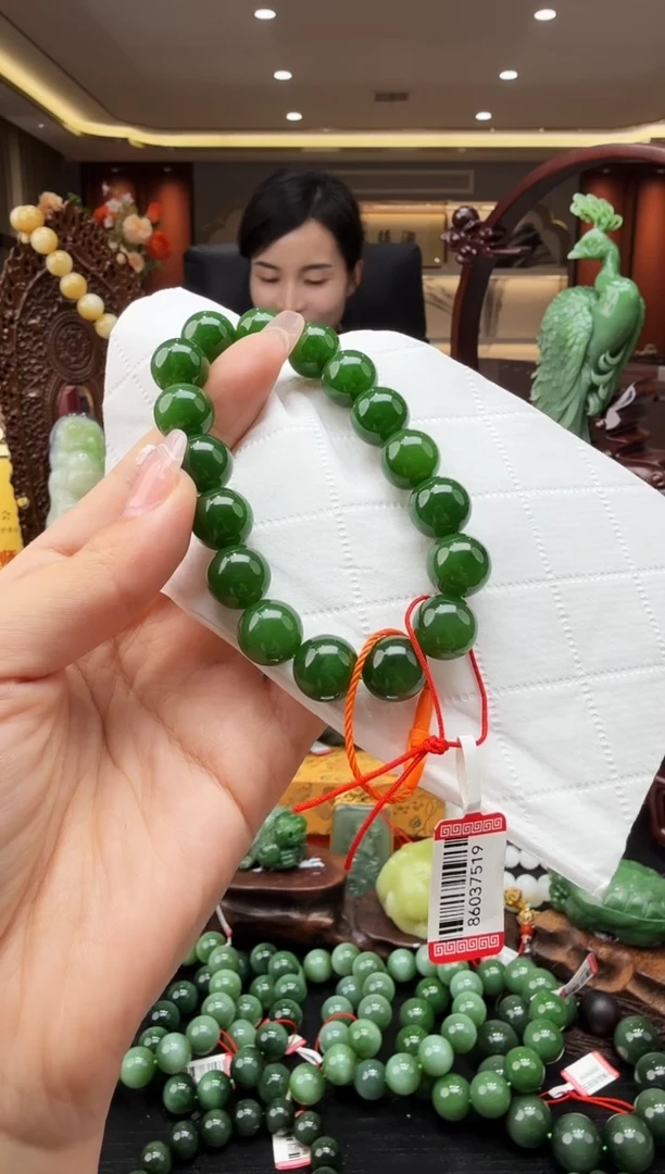 颈饰未镶嵌和田玉h****eby