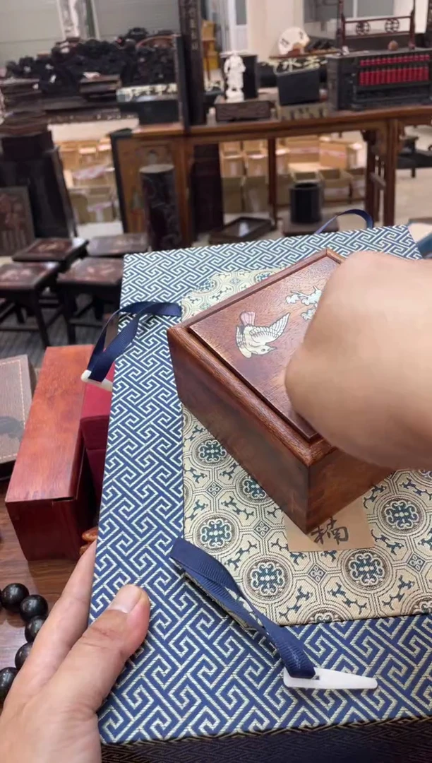 木999精选好物c.  x黑套盒