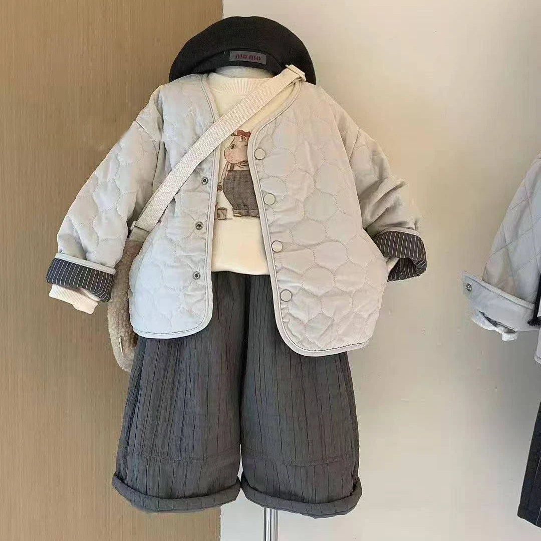 男女童冬季新款韩版休闲夹棉双面穿外套卡通百搭卫衣时尚潮三件套