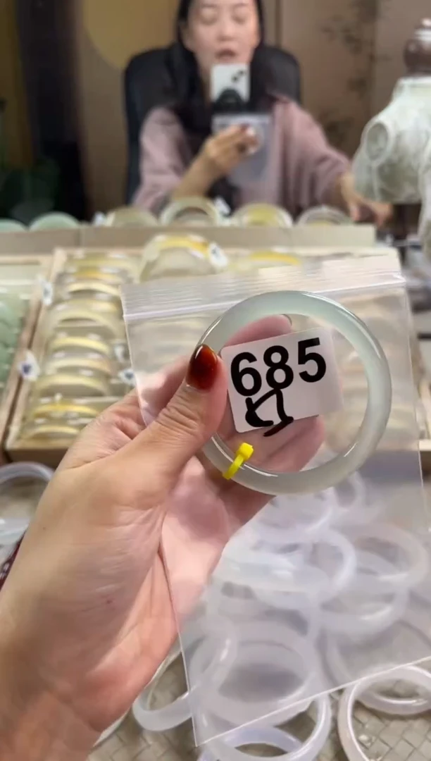 手镯玛瑙/玉髓未镶嵌685