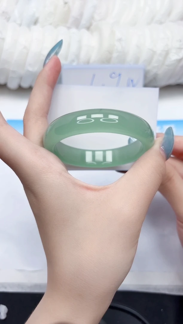 石英质玉手镯未镶嵌124-56