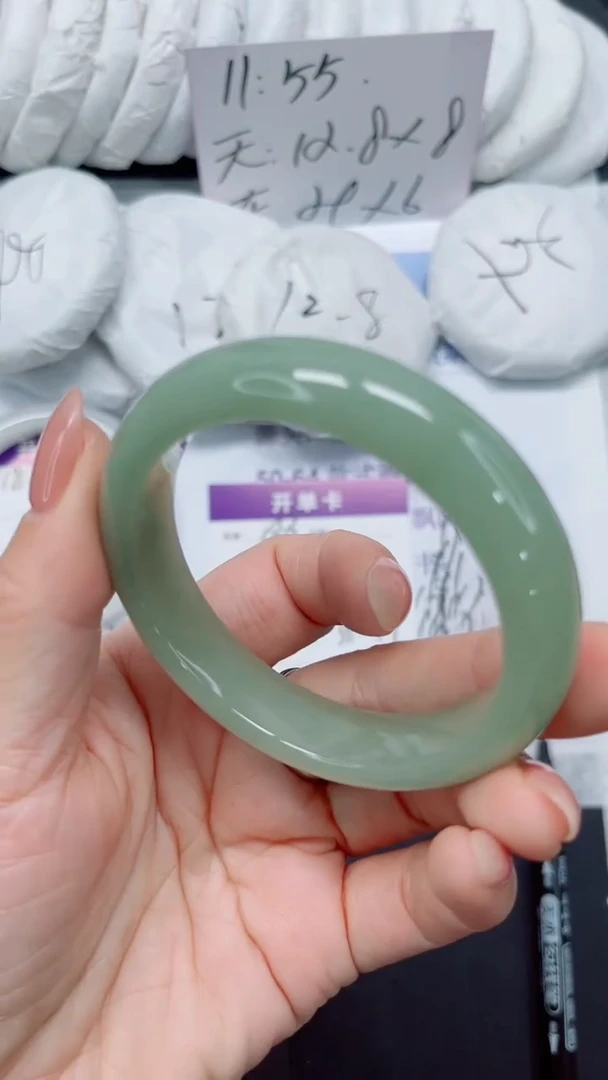 未镶嵌手镯石英质玉183-56