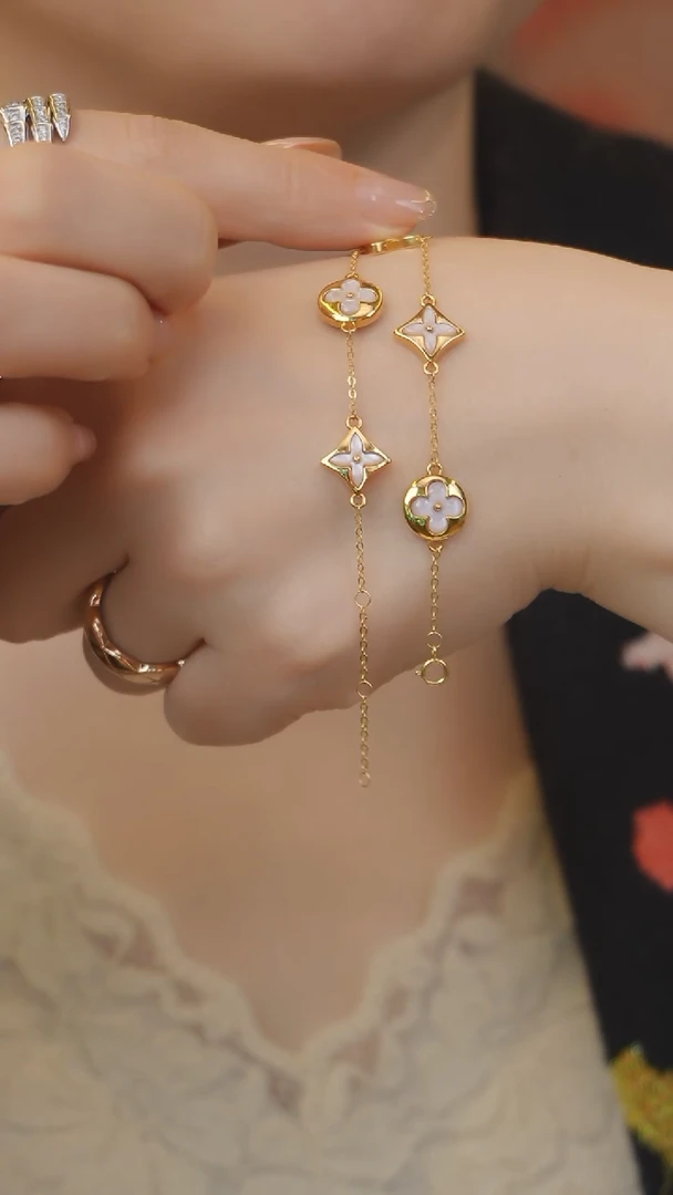 【闪购商品】贝壳（贝母）手链18K金镶嵌老花