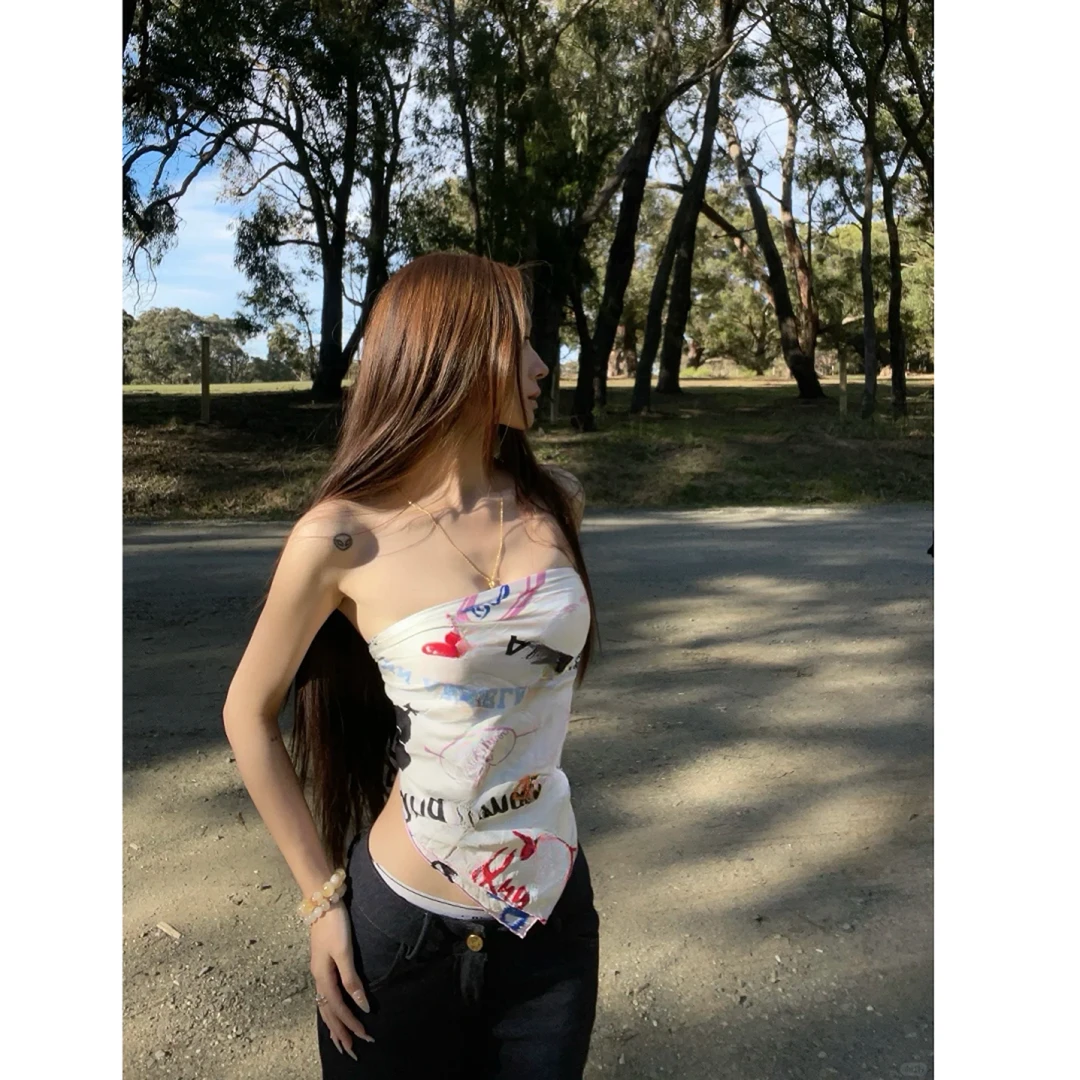 设计感辣妹气质印花抹胸丝巾上衣女夏季2025新款显瘦休闲裤两件套